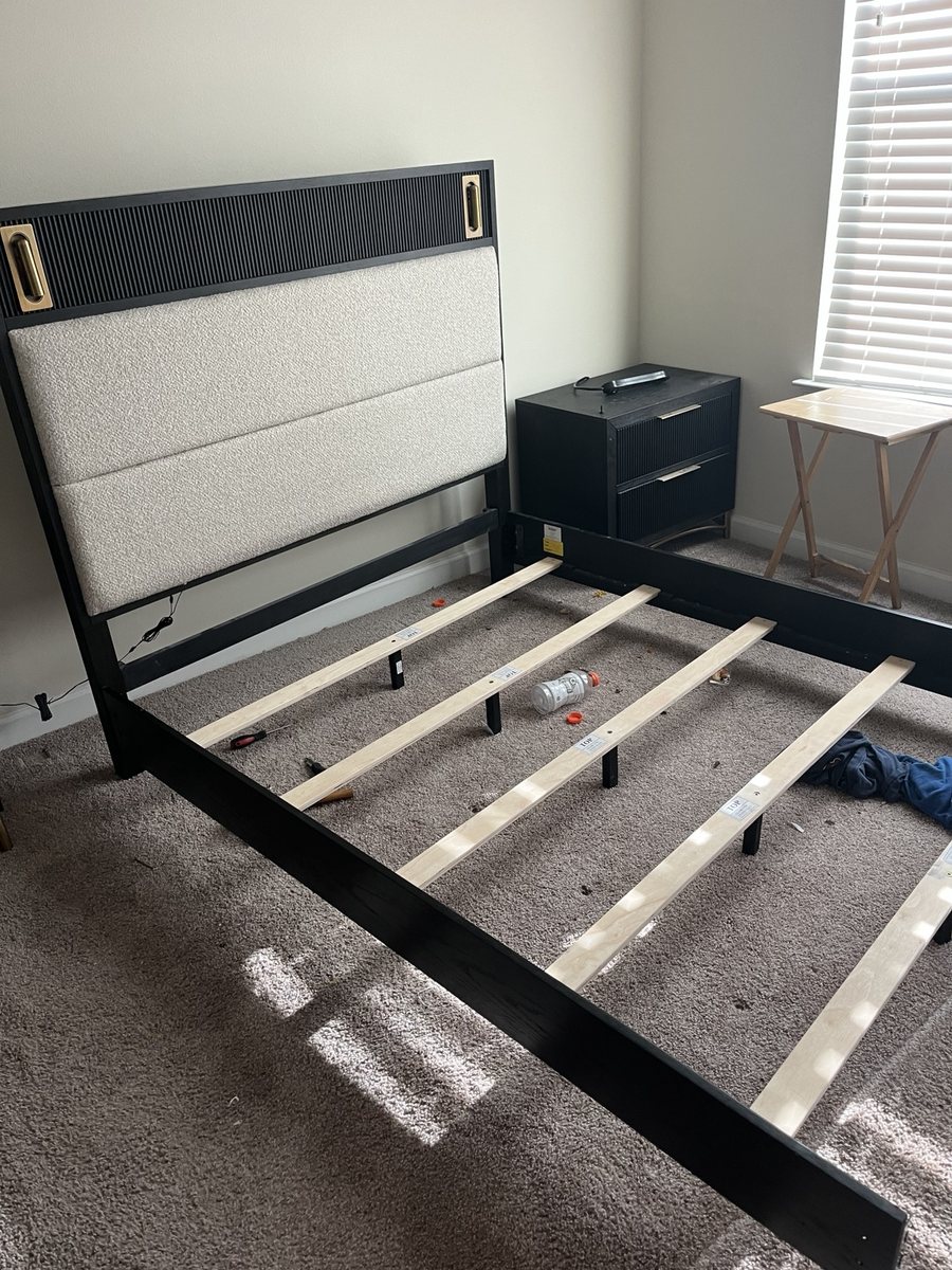 Mattress Removal project photo